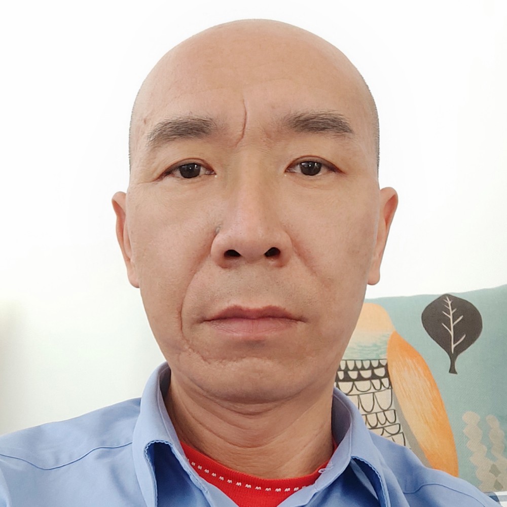 坤坤哥哥的照片
