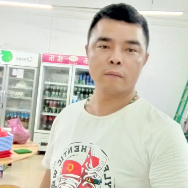 夜倾城兄弟的照片