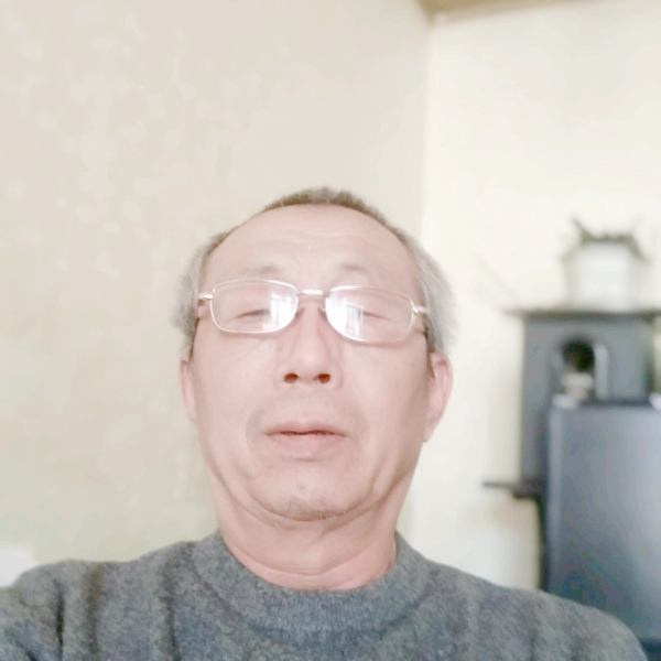 正直和尘宵的照片