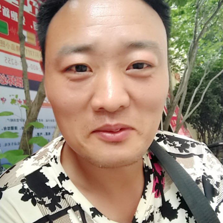 帅哥会撒娇的照片