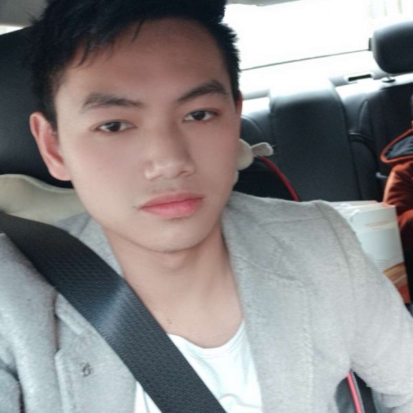 剪影苦恋害怕的照片