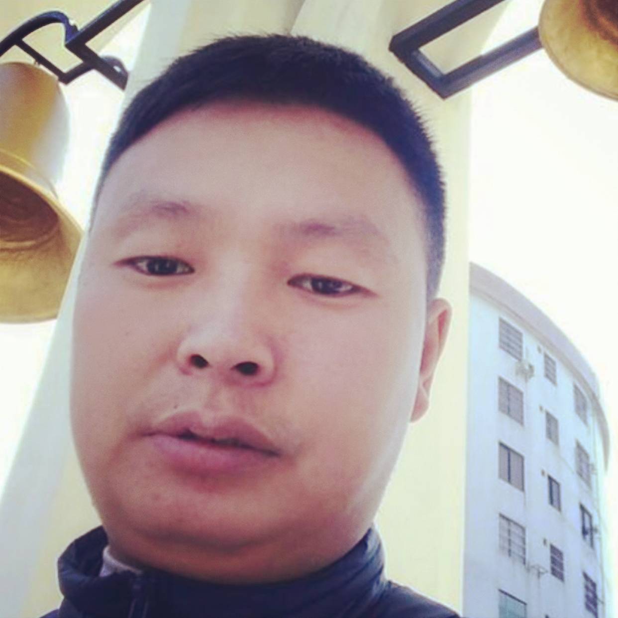 鸡翅高高187的照片