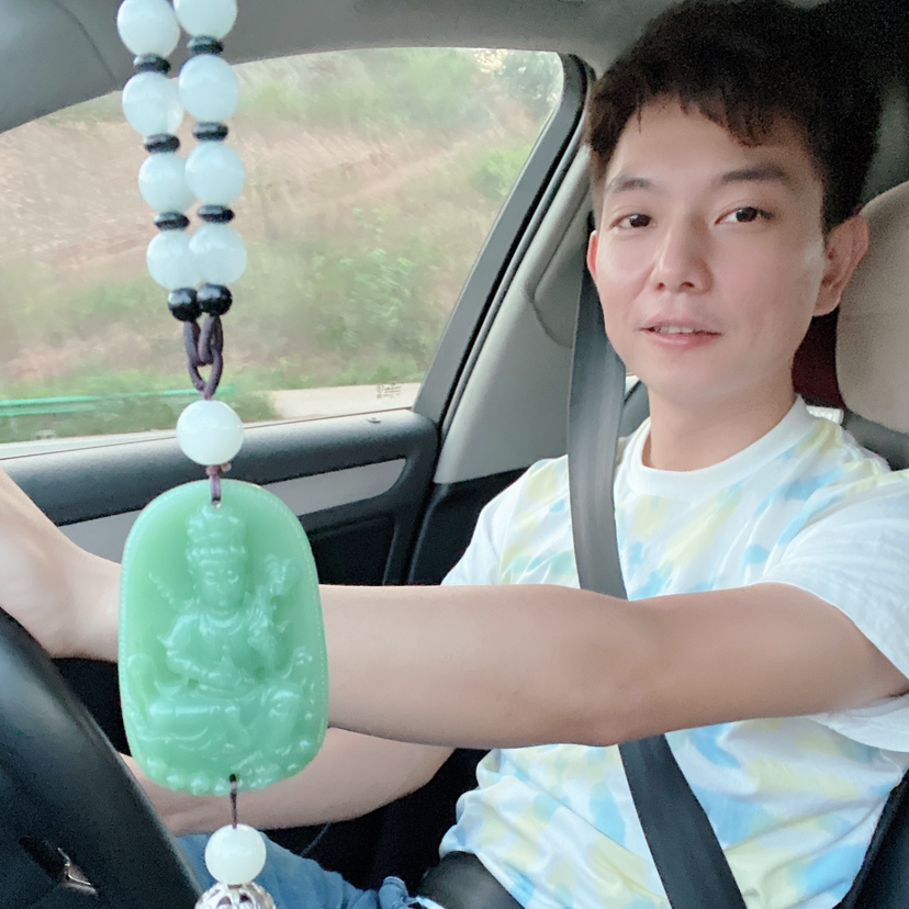 闭口不谈的照片