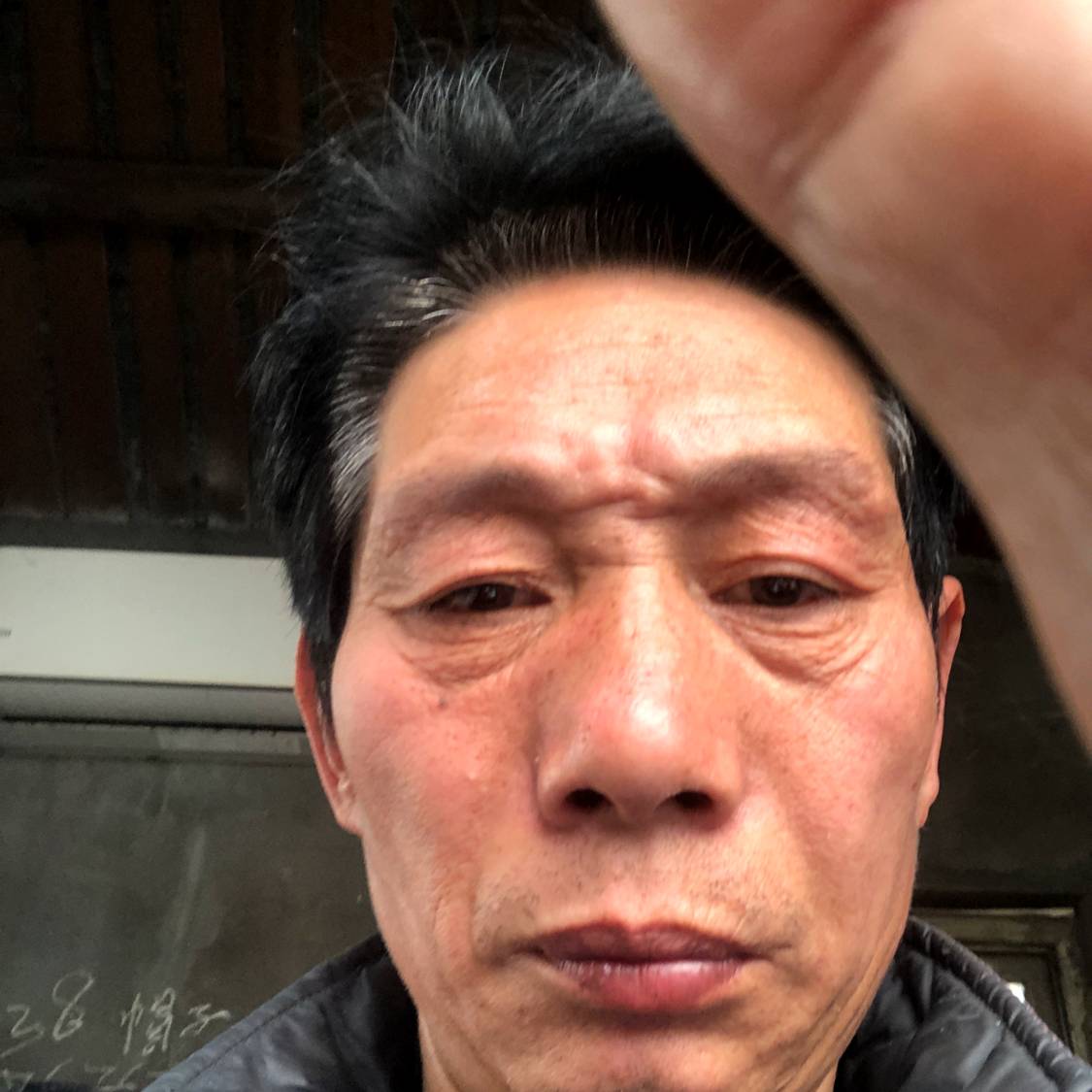 尘宵深拥幸福的照片