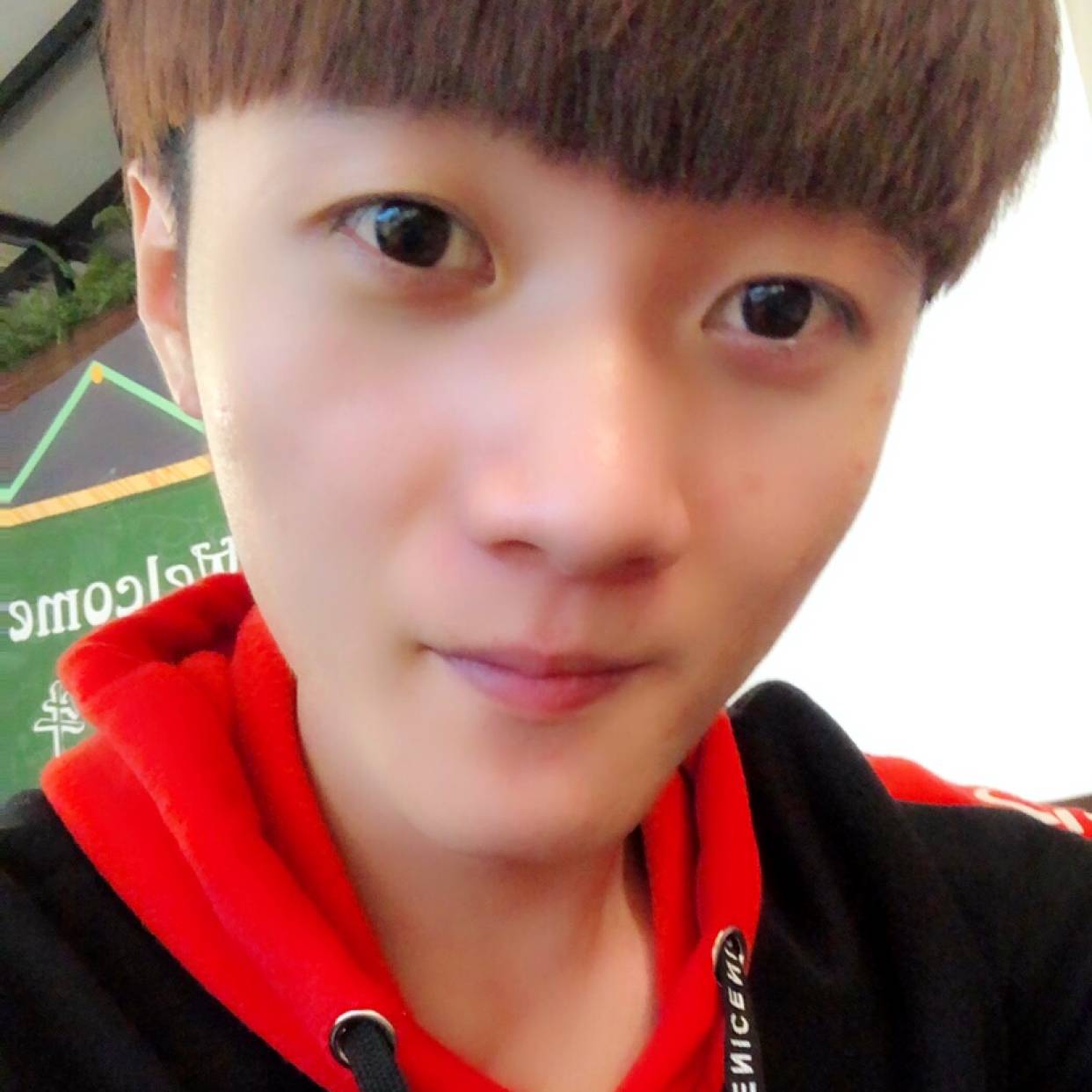 发箍泪了跳跃的照片