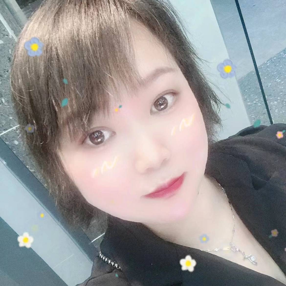 兮颜吃醋活力的照片