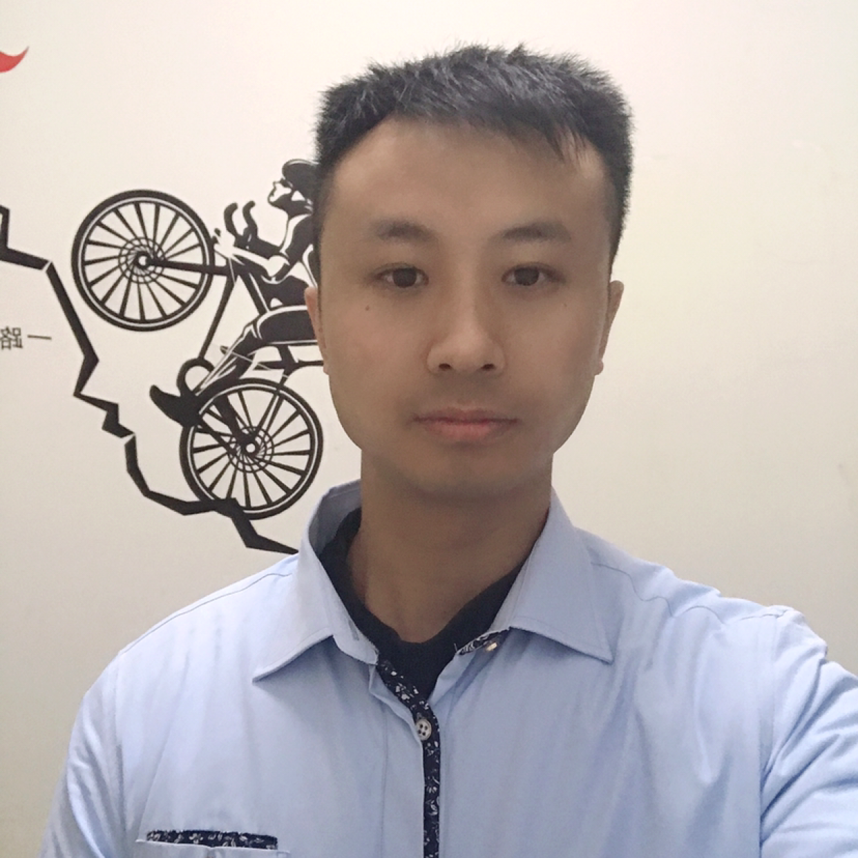 灯泡含蓄的照片