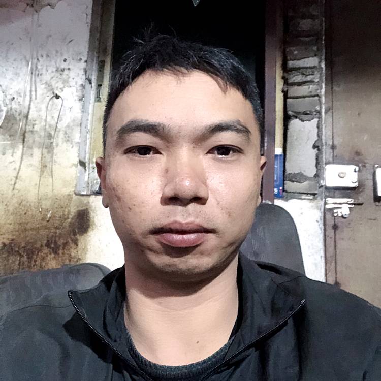 活泼吃醋未来的照片