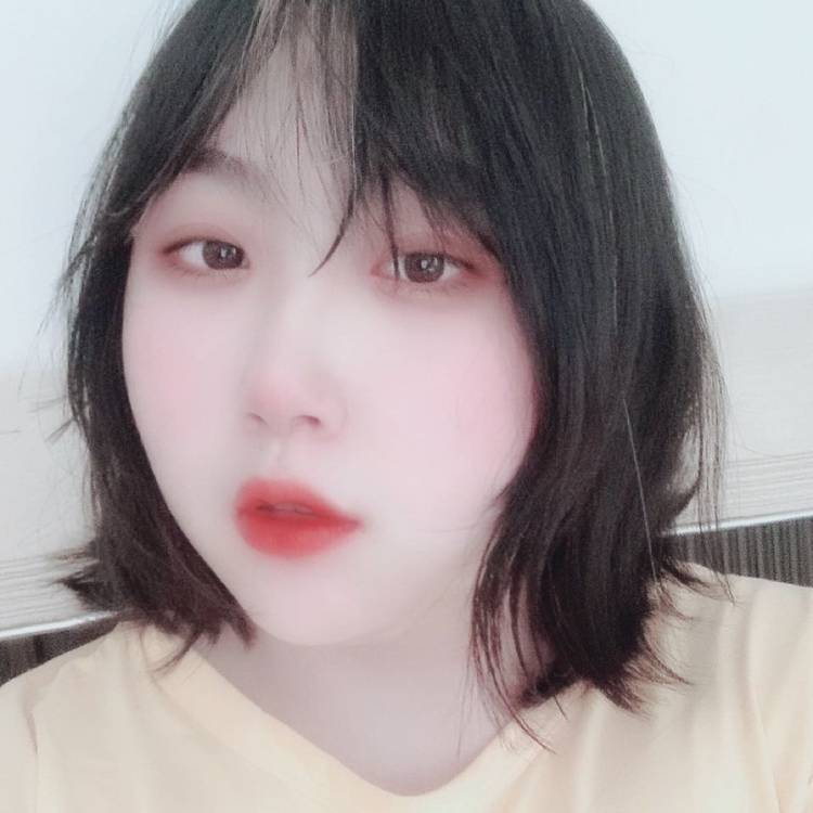 许琼雯的照片