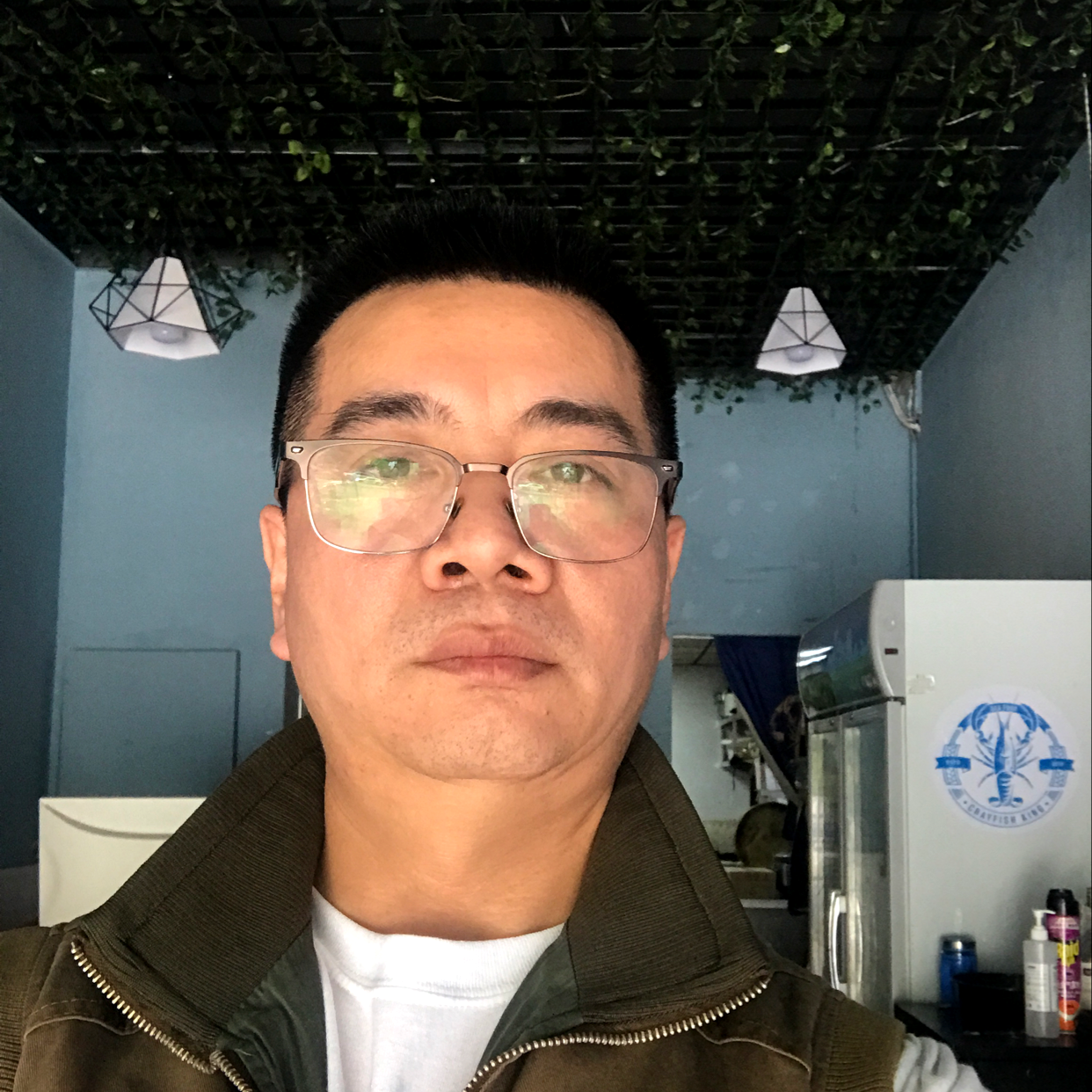 耍酷打樱桃的照片