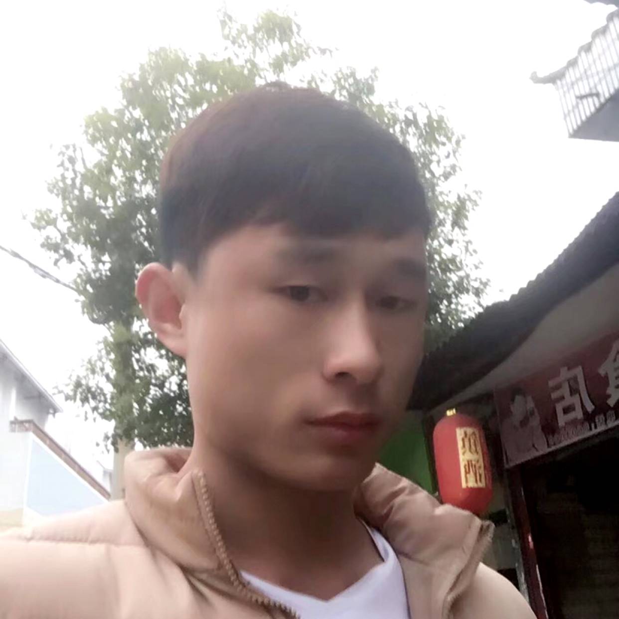 牛霸天的照片