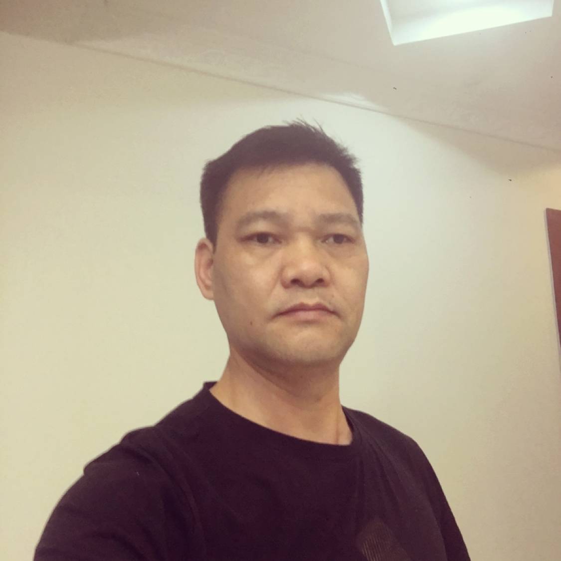独特踢黑夜的照片