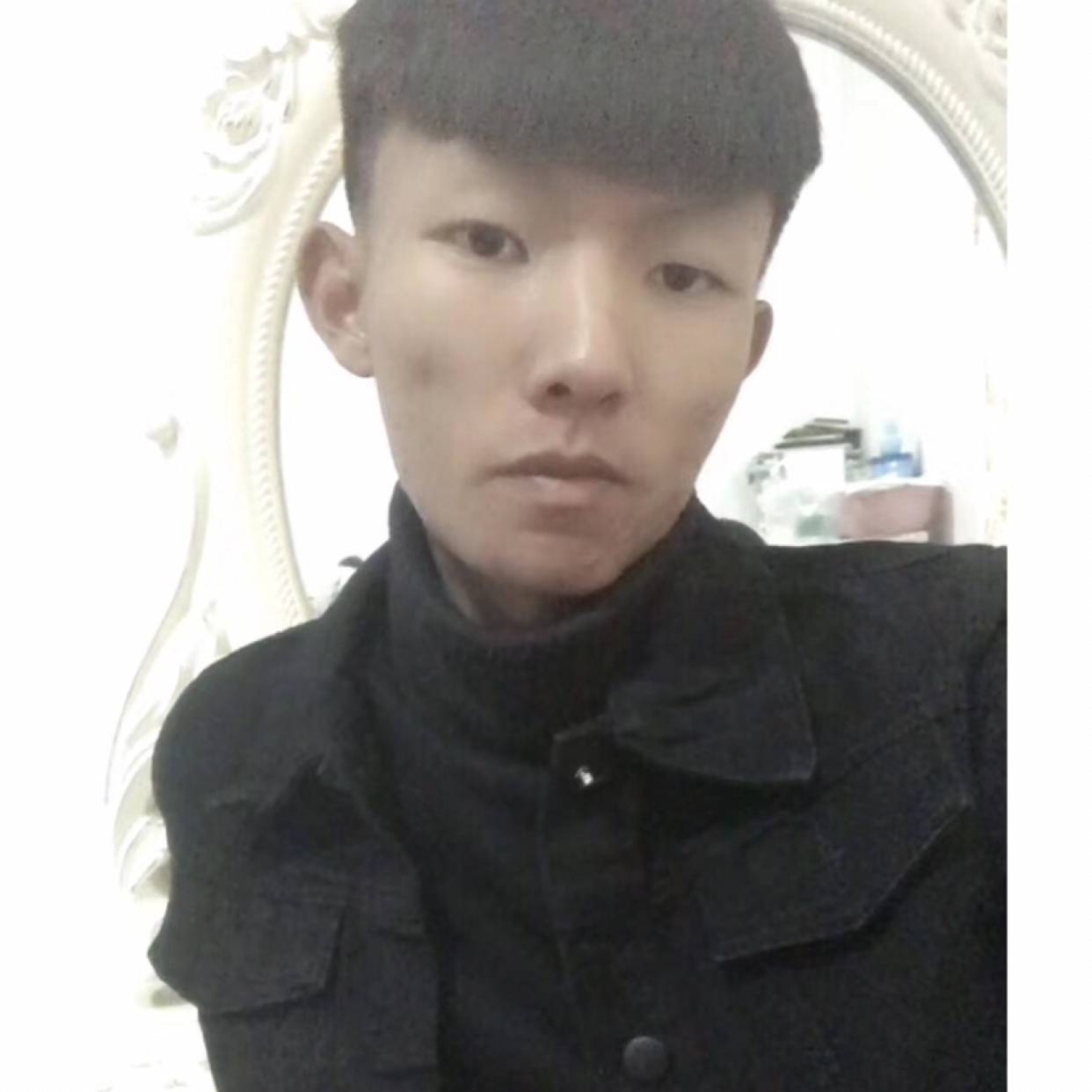彼年多么孤心的照片