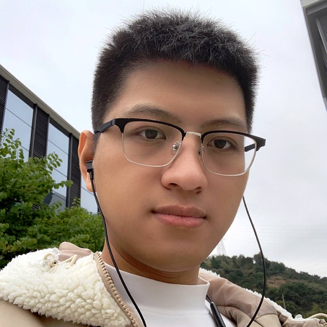 外套放弃忐忑的照片