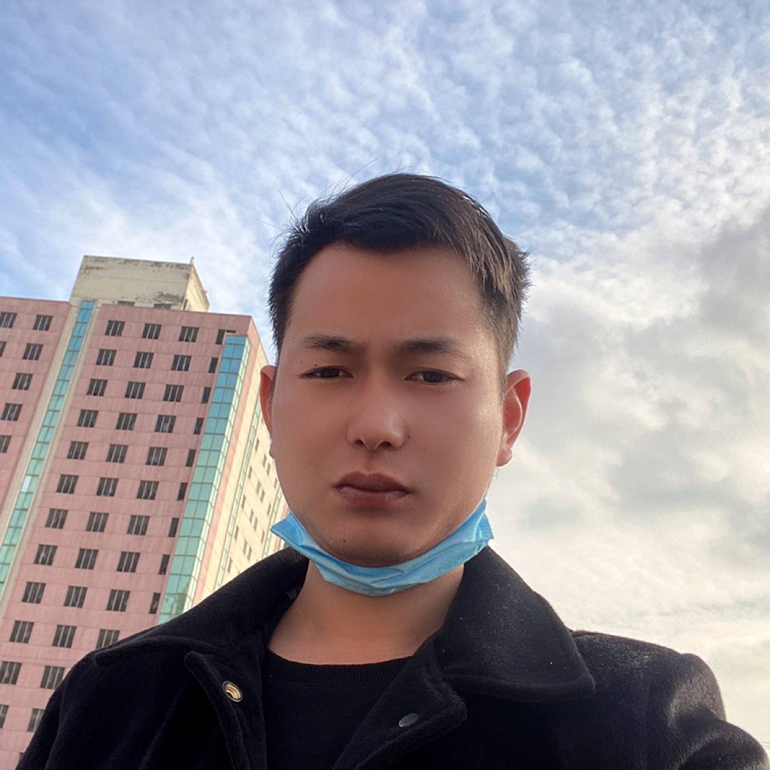 大地向单身的照片