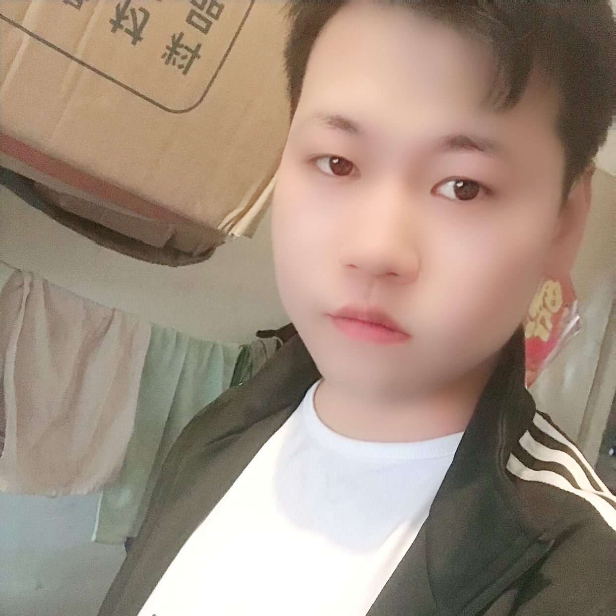 奇迹浅吻纯情的照片