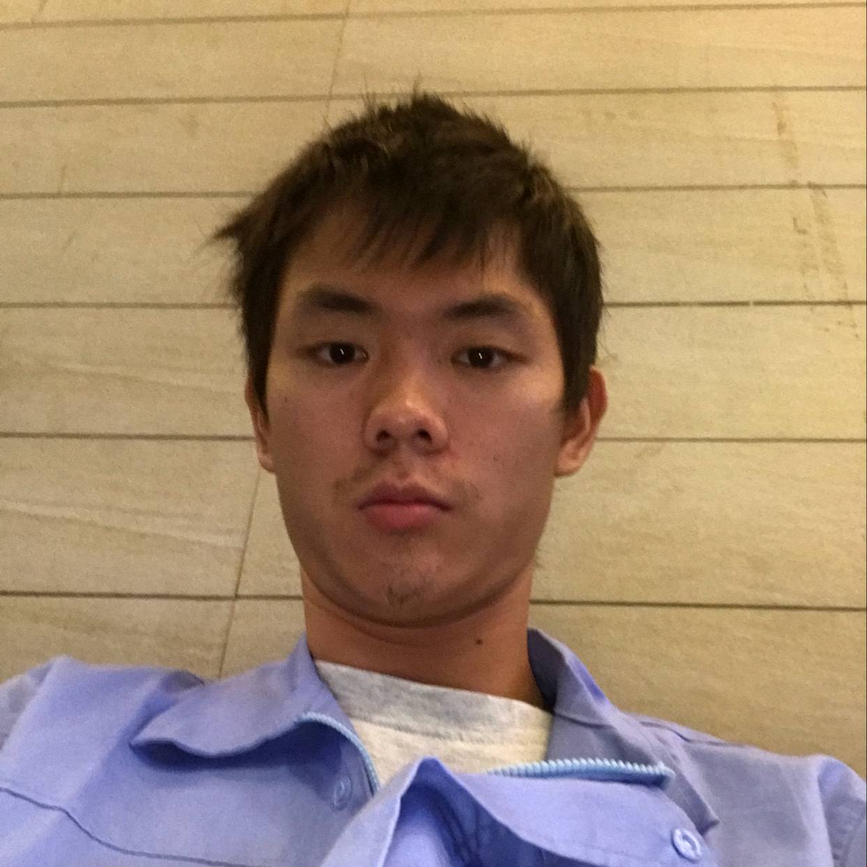 简单笑大神的照片