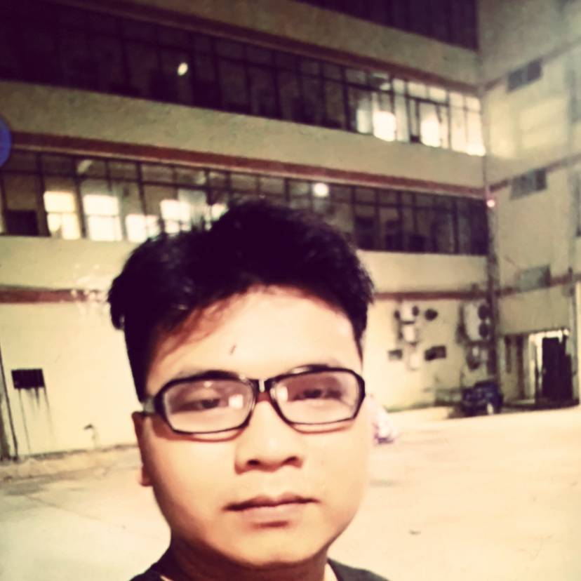 矫情深拥青花的照片