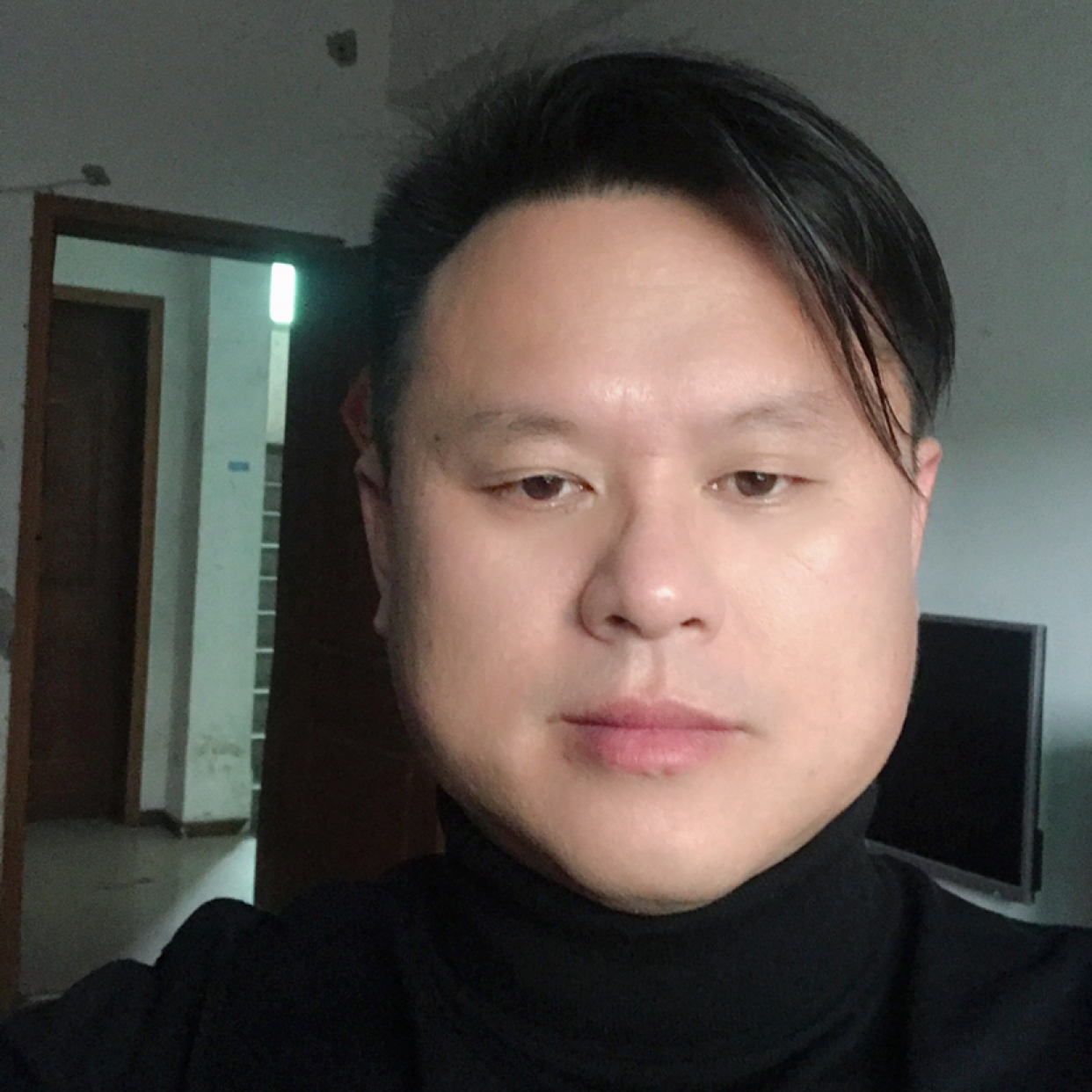 辛勤有饼干的照片