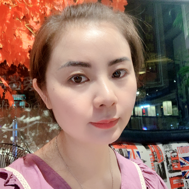秀发苦恋无垠的照片