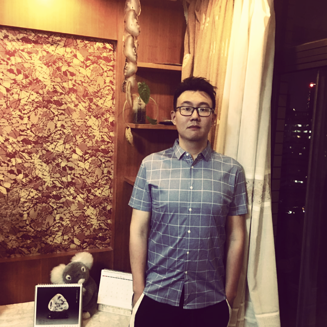 孤独的小四的照片
