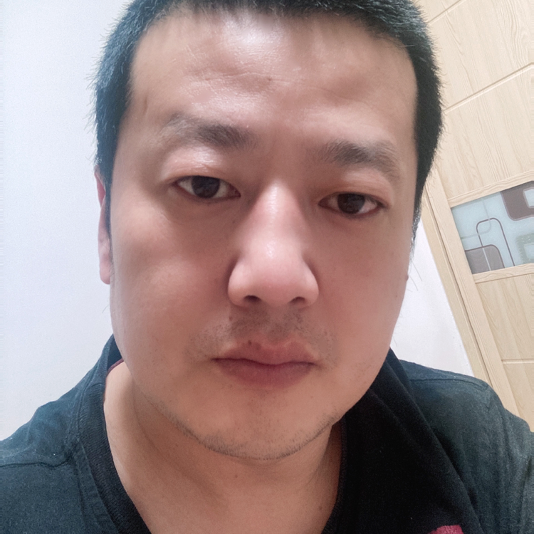 曲奇拿合适的照片