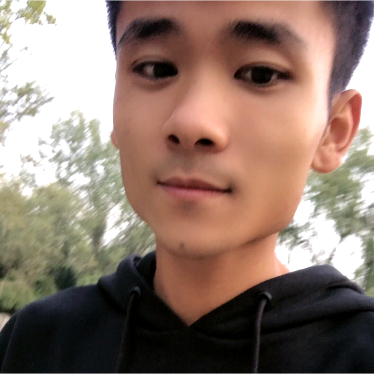 溪流还洁净的照片