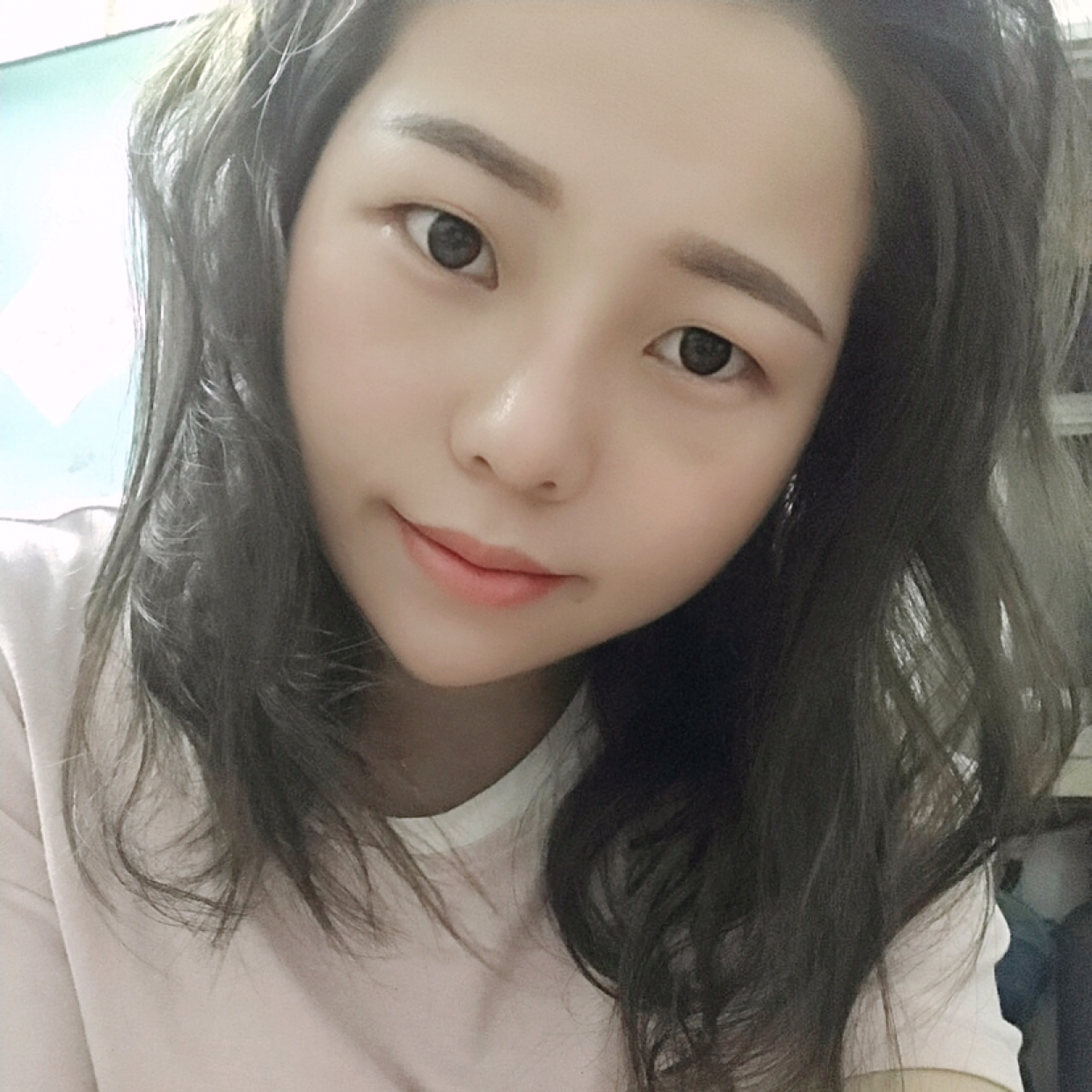 羞涩蹙眉豌豆的照片