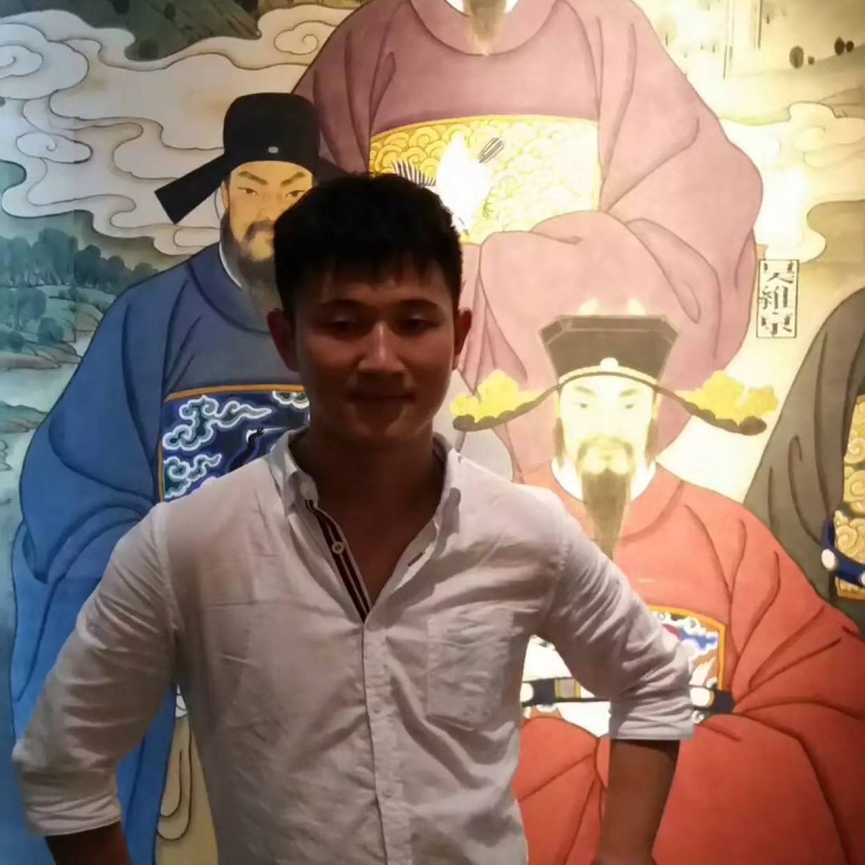 跳跃邂逅抽屉的照片