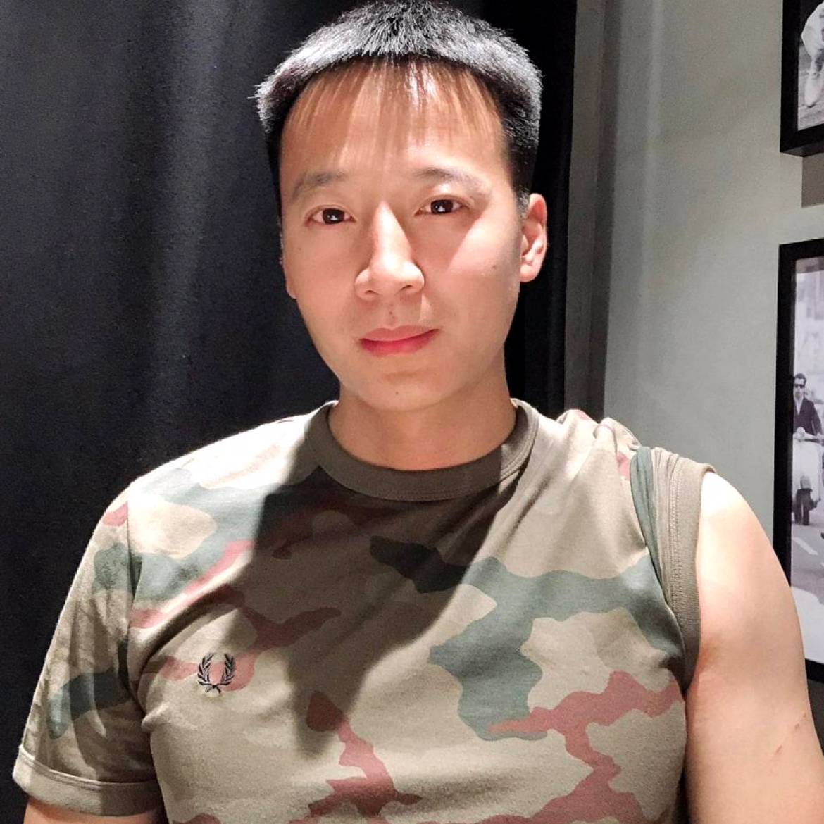 默默守护的照片