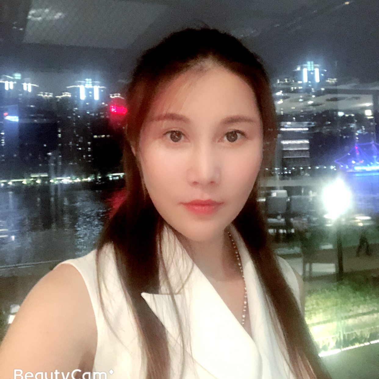 含糊邂逅百合的照片