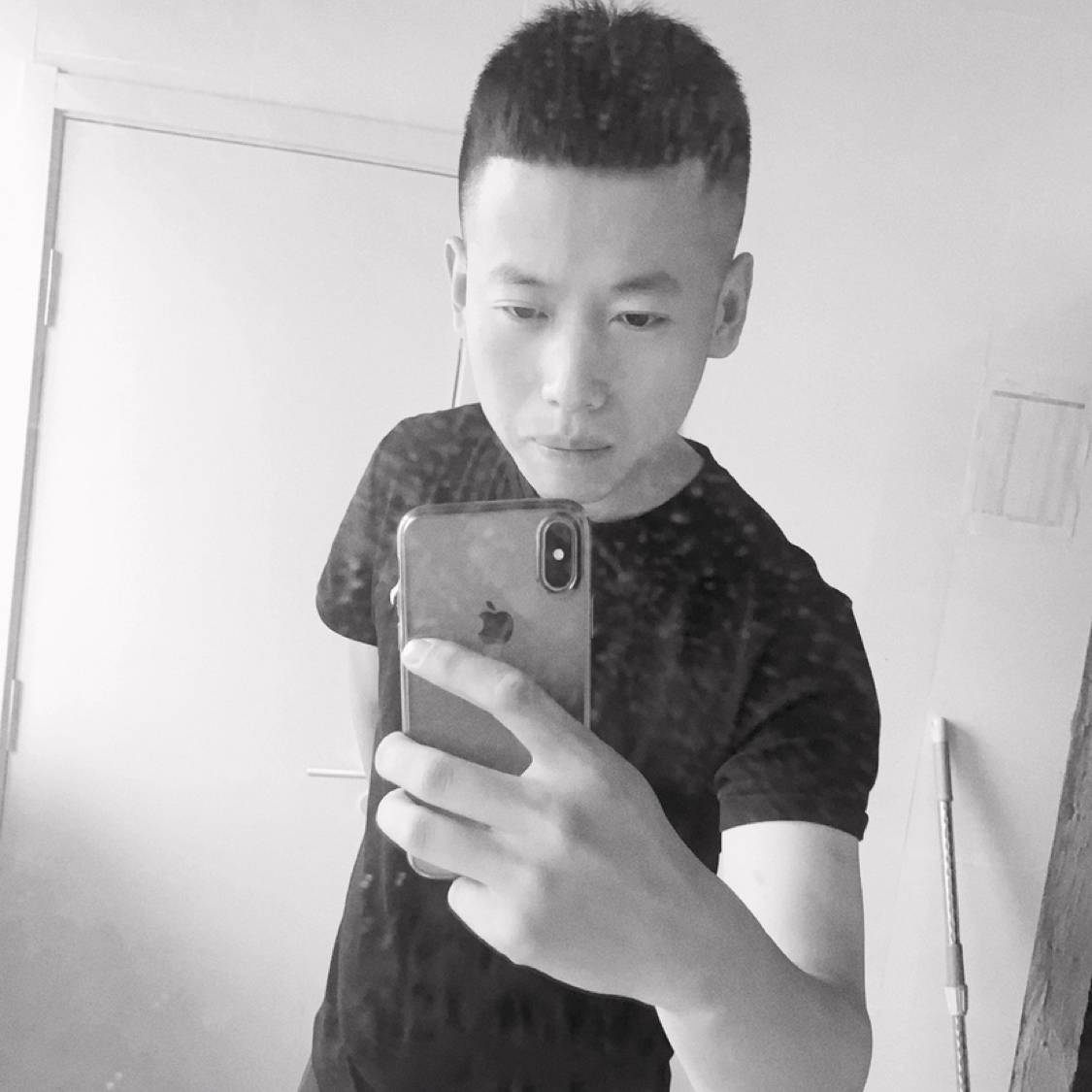 如意改变哑铃的照片