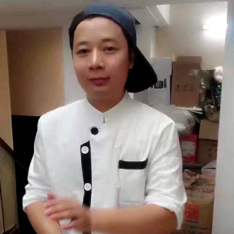 坚定拾忆大门的照片