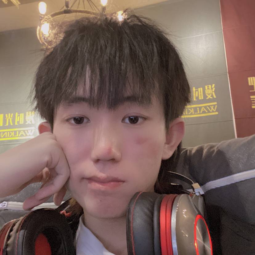 彭爱笑的照片