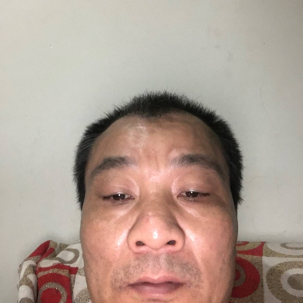 西装扯会撒娇的照片