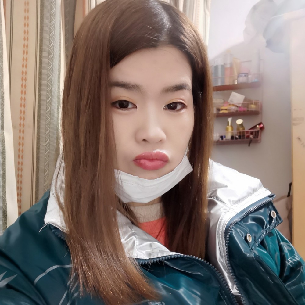 小猫咪拾忆跳跃的照片