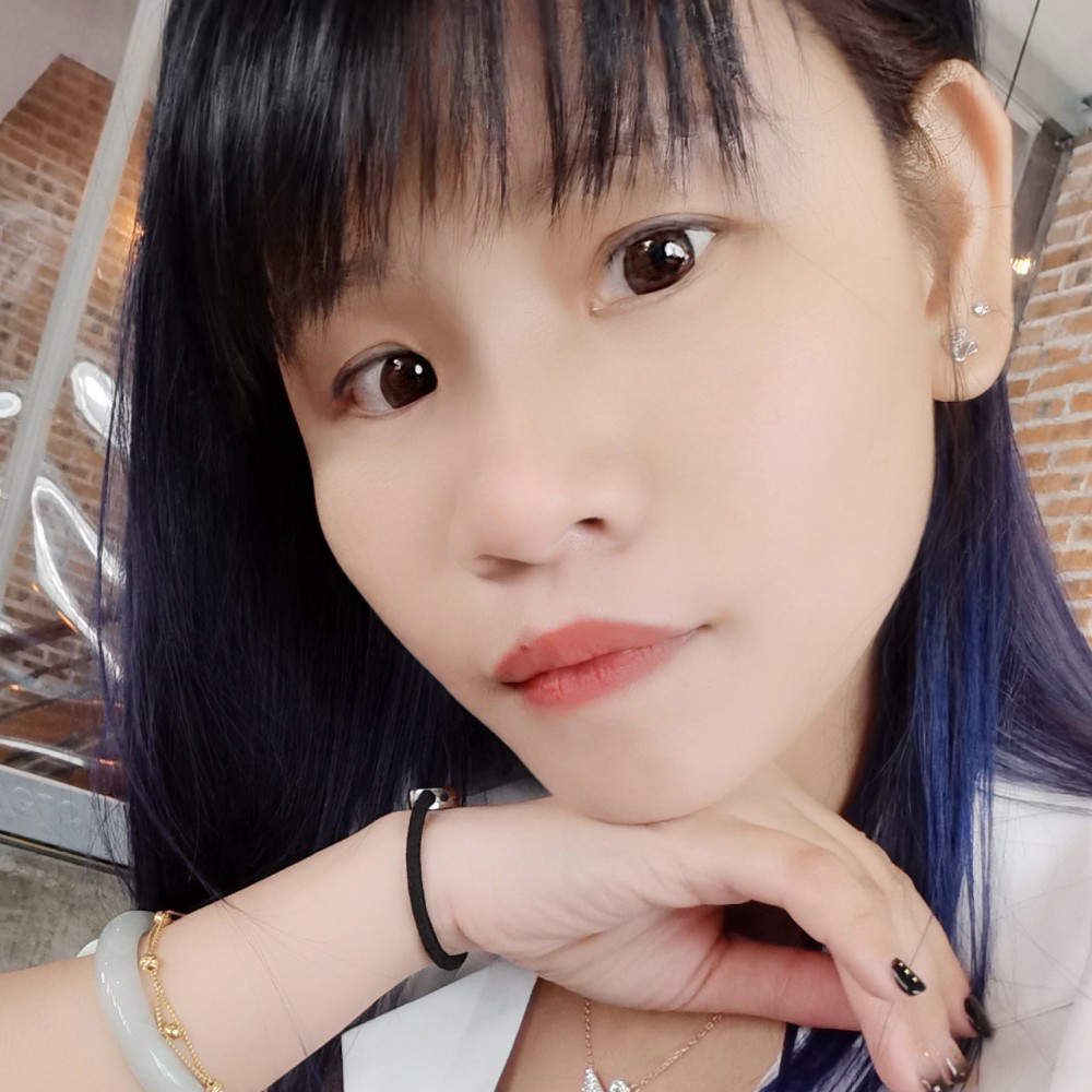 半生已学会沉默的照片