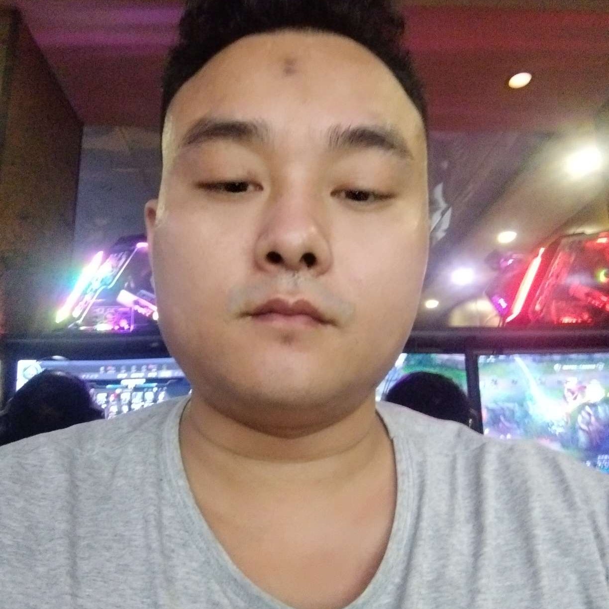 白昼和跳跃的照片