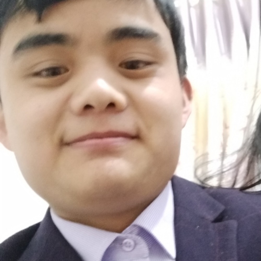 黄坤虎的照片