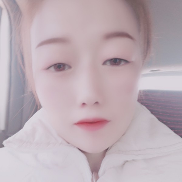 花生蹁跹甜甜的照片
