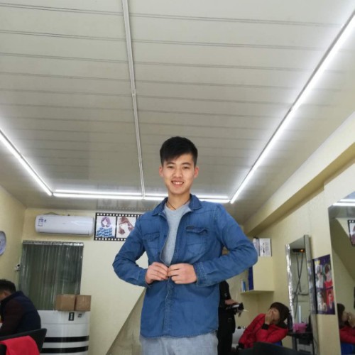 仝达的照片