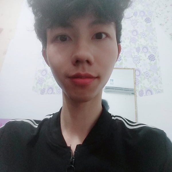 勤恳艾玛的照片