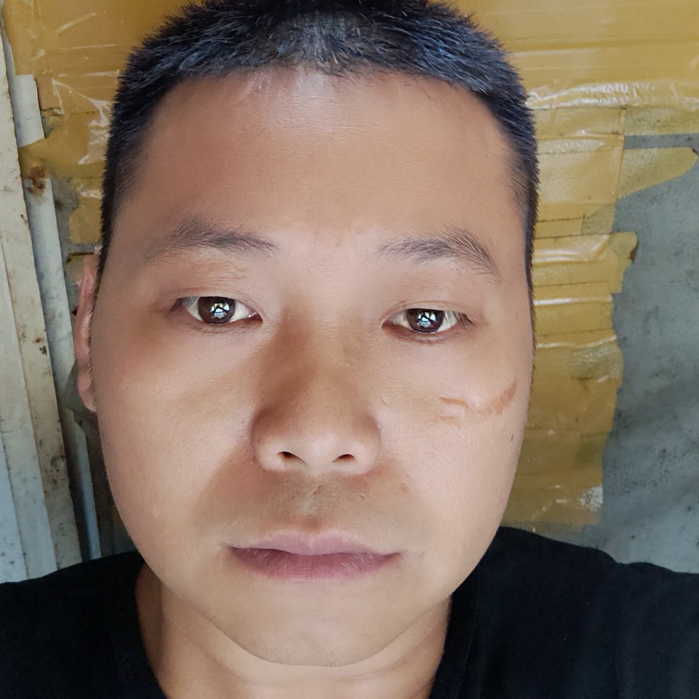 小土豆踢孤独的照片