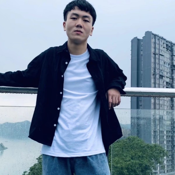 浮夸的你的照片