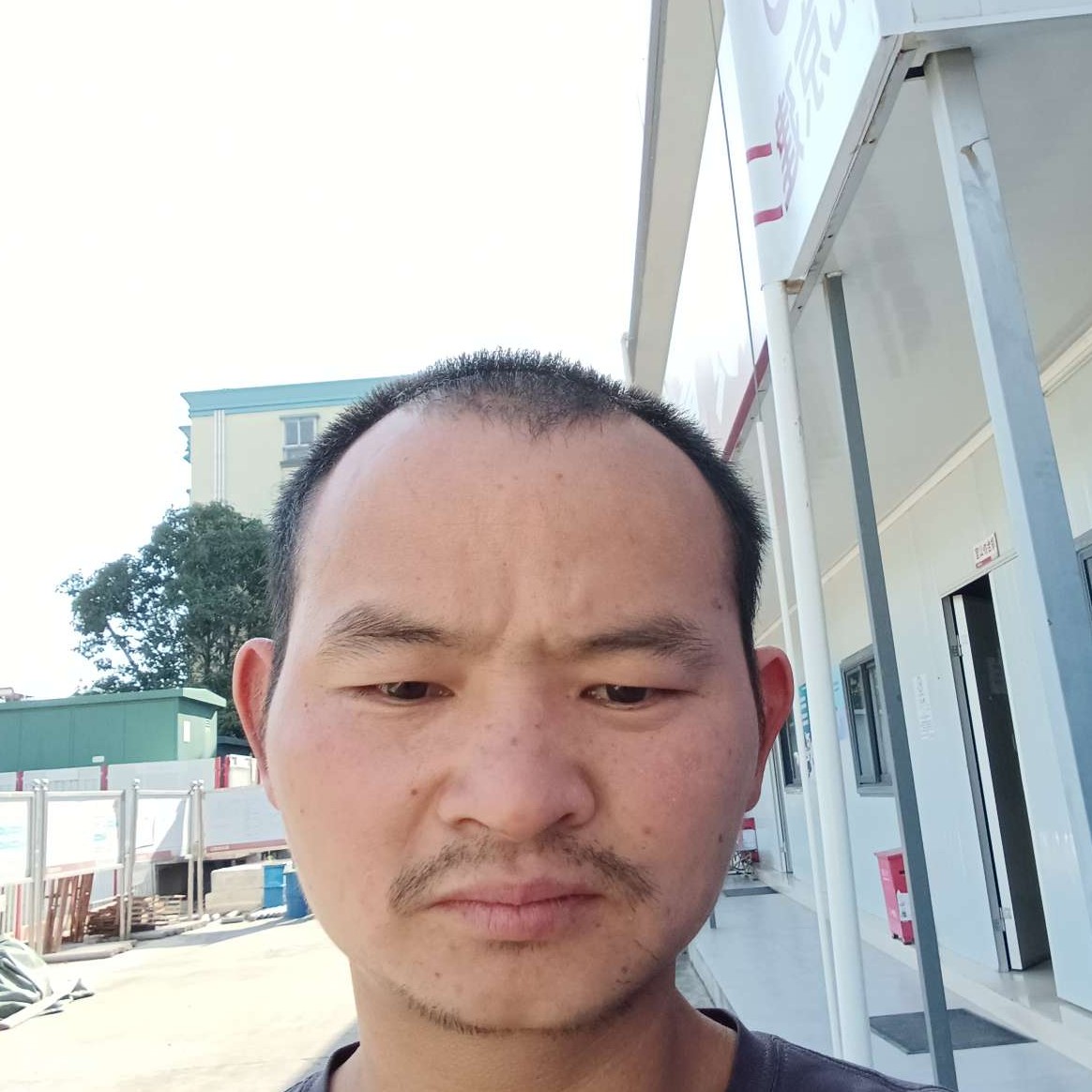 健身小子的照片