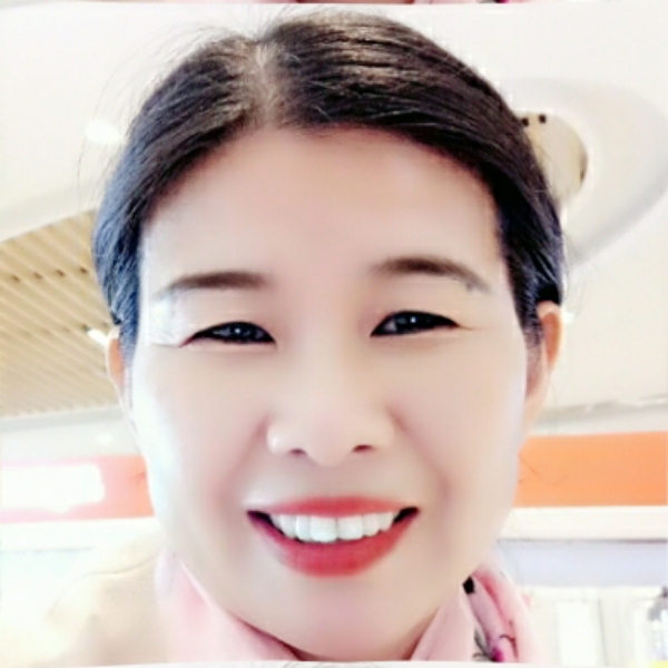 微笑泪了大雁的照片