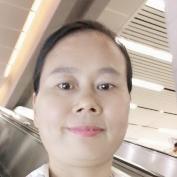 兴奋浅吻紫菜的照片