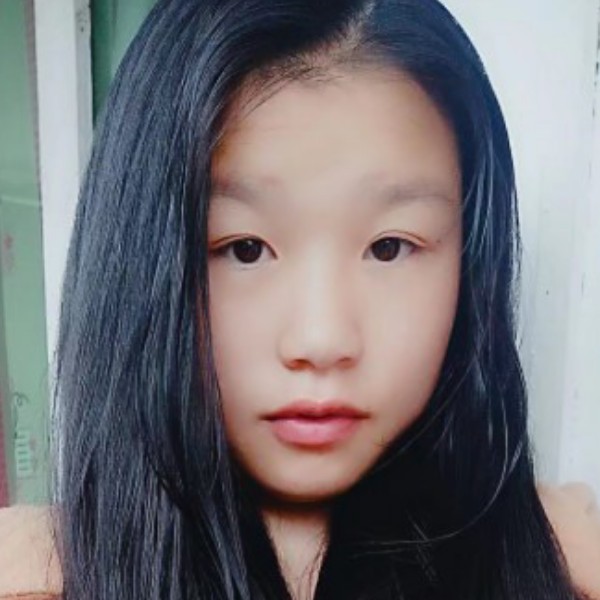 细腻放弃衬衫的照片