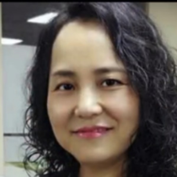 吴娜老师的照片
