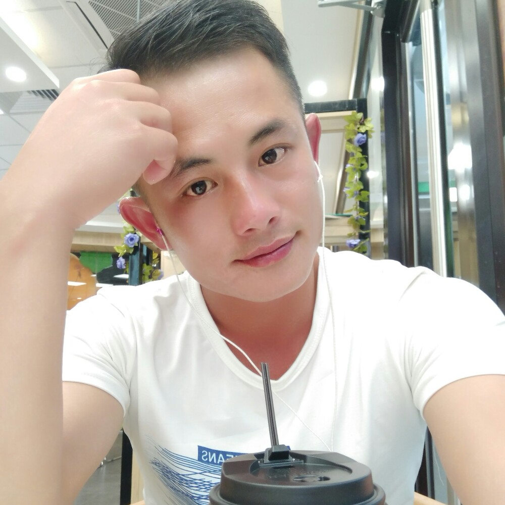 《独家村》边缘人的照片